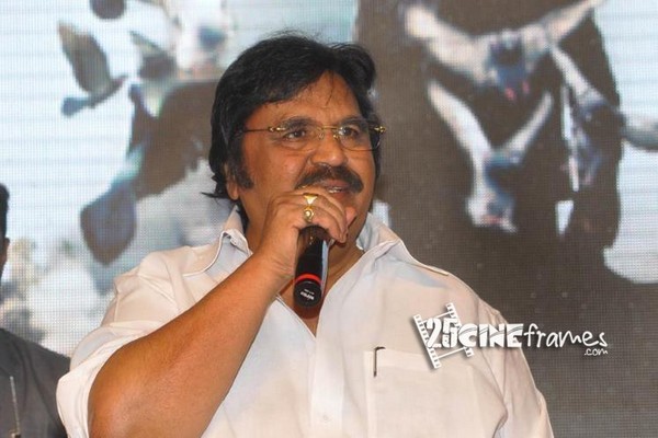 Dasari Narayana Rao fires on 'Race Gurram' Team