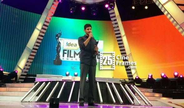 Mahesh Babu wins Filmfare Best Actor Award