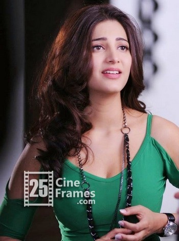 Shruti Haasan reveals her weakness!