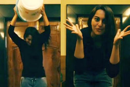 Sonakshi Sinha Ice Bucket Challenge with a twist (Must Watch)