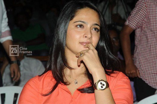 Anushka gets a serious Warning