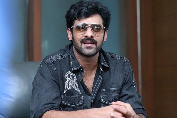 Prabhas gives Tag Lines to Baahubali Team Definitely your Love towards Prabhas Doubled from Now