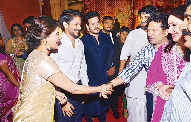 Nagarjuna introducing Samantha to everyone as his daughter-in-law