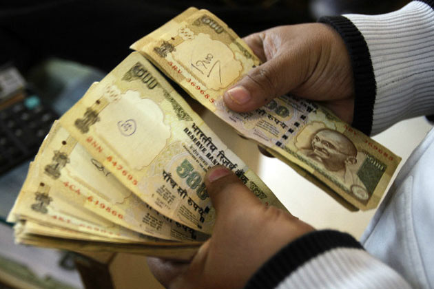 Rs. 500 and Rs. 1000 Notes Validity Extention Finally, this news comes as a breather to those who have been rushing around this past week following the Rs. 500 and Rs. 1000 denomination currency ban. The Central Government has given an extension on the validity of older Rs 500 and Rs 1000 denomination currency notes. Earlier there was a dead line till Monday the 14th November. Now that has been extended to 24th of November but only for certain or select transactions. Those people with old currency notes can use the demonetized notes at locations like government hospitals, petrol stations, burial grounds and milk booths even the private medical stores. They can even buy cooking gas cylinders and use the notes at the government run cooperative shops etc. until the 24th of November. After the sudden and shocking decision by Central Government, the Prime Minister Narendra Modi chaired a meeting of government officials to announce some measures. Late on Sunday night, the PM announced measures to ease the burden that people are facing ever since the Rs 500 and Rs 1000 currency scrapping of old notes was announced around a week back. A special task force comprising of bank officials and the RBI as well as the finance ministry has been set up to hasten up the process for the re calibration of ATMs. So now the ATMs will be able to dispense new Rs 500 and Rs 2000 currency notes. It will still take a process of two to three weeks like the Finance Minister said earlier. Presently the government and banks are struggling with the public’s requirement that is forced to stand in long queues outside ATMs and in overcrowded banks. It will take 2 weeks longer before the current situation is expected to stay on until the 2 lakh ATMs are recalibrated.