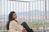 Amala Paul Stills In Iddarammayilatho