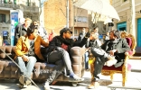 Iddarammayilatho_working_Stills_075062d4be37e46c462b9bca644ba7fd