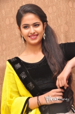 Avika Gor in Uyyala Jampala Photo Gallery 25CineFrames