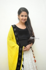 Avika Gor in Uyyala Jampala Photo Gallery 25CineFrames