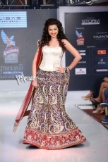 Hamsa Nandini New Ramp Walk Stills 25CineFrames