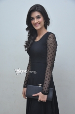 Kriti Sanon Photos at 1 Nenokkadine Audio Launch 25CineFrames