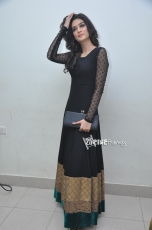 Kriti Sanon Photos at 1 Nenokkadine Audio Launch 25CineFrames