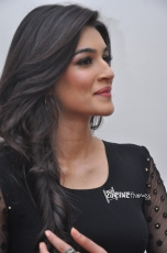 Kriti Sanon Photos at 1 Nenokkadine Audio Launch 25CineFrames