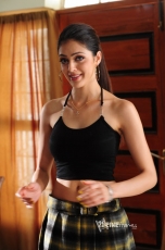 Parvathi Melton hot navel