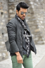 Ram Charan Yevadu New Stills 25CineFrames