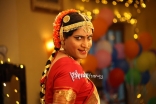 Sumanth Lady Getup Stills in Emo Gurram Egaravachu 25CineFrames