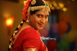 Sumanth Women Getup Photos in Emo Gurram Egaravachu 25CineFrames