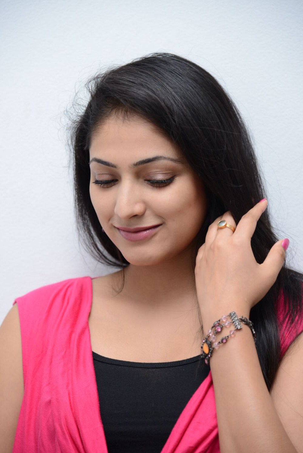 Hari Priya Latest Stills 25cineframes