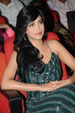 Shruthi-Hassanin-Yevadu-Audio-Launch-14