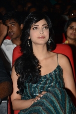 Shruthi-Hassanin-Yevadu-Audio-Launch-27