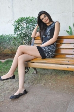 Kriti Sanon New Photos at 1 Nenokkadine Interview 25CineFrames