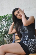 Kriti Sanon New Photos at 1 Nenokkadine Interview 25CineFrames