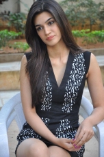 Kriti Sanon New Photos at 1 Nenokkadine Interview 25CineFrames