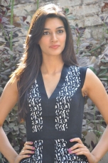 Kriti Sanon New Photos at 1 Nenokkadine Interview 25CineFrames