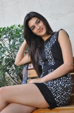 Kriti Sanon New Photos at 1 Nenokkadine Interview 25CineFrames