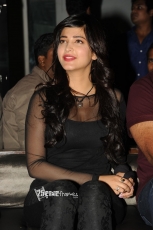 Shruti Haasan Hot Photos at Yevadu App Launch 25CineFrames