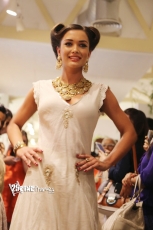 1-Amy-Jackson-Wild-Garden-Tea-Party-Fashion-Show-Photos