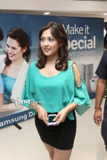 Madhu Shalini new Stills in Green top Black Skirt 25CineFrames