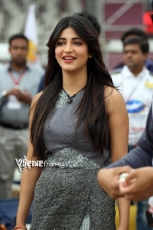 Shruti Haasan Cute Smile Latest Pics 25CineFrames