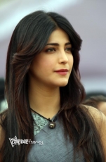 Shruti Haasan Cute Smile Latest Photos 25CineFrames