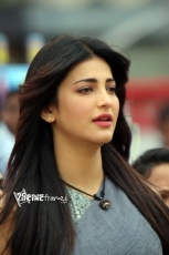 Shruti Haasan Cute Smile Latest Photos 25CineFrames