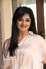 Vimala Raman New Hot Photos 25CineFrames