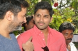 Allu Arjun Trivikram Srinivas New Film Launch Photos 25CineFrames