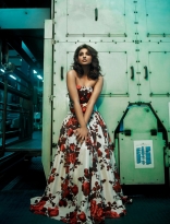 Parineeti Chopra Latest Hot Photo Shoot Stills