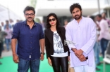 Pawan Kalyan And Venkatesh Gopala Gopala New Movie Launch Photos