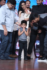 Allu Arjun Sneha Reddy Son Allu Ayaan Latest New HD Photos