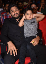 Allu Arjun Sneha Reddy Son Allu Ayaan Latest New HD Photos