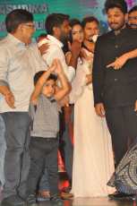 Allu Arjun Sneha Reddy Son Allu Ayaan Latest New HD Photos