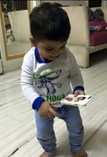 Allu Arjun Sneha Reddy Son Allu Ayaan Latest New HD Photos