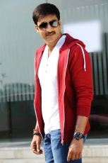 Gopichand Rakul Preet Singh Loukyam Movie Latest Photos Stills