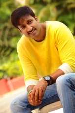 Gopichand Rakul Preet Singh Loukyam Movie Latest Photos Stills