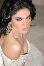 3-Veena-Malik-Hot-Photo-Shoot-Photos