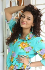 Seerat Kapoor New Photoshoot Stills