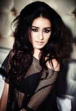 10-Shraddha-Kapoor-PhotoShoot-Poses-for-Filmfare