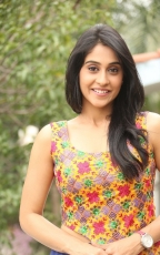 Regina Cassandra Pillanuvvu Leni Jeevitham Actress Photos Gallery