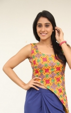 Regina Cassandra Pillanuvvu Leni Jeevitham Actress Photos Gallery