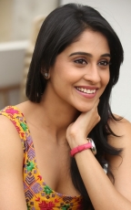 Regina Cassandra Pillanuvvu Leni Jeevitham Actress Photos Gallery